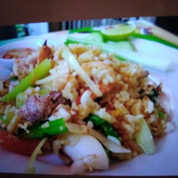 ข้าวผัดทะเล