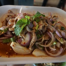 น้ำตกเนื้อ