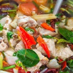 ต้มแซ่บไก่