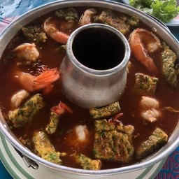 แกงส้มชะอมกุ้ง