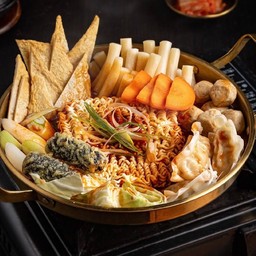 ต๊อกบกกี (หม้อไฟ)
