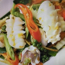 F06-หมึกผัดขี้เมา