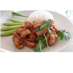 I06-ข้าวหมูทอดกระเทียม