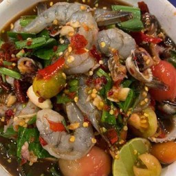 ยำกุ้งสด