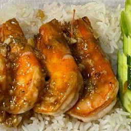 กุ้งกระเทียม ราดข้าว