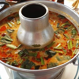 ต้มยำทะเล(กุ้ง,หมึก)