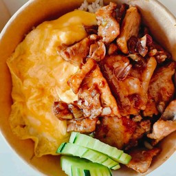 ข้าว หมูกระเทียม