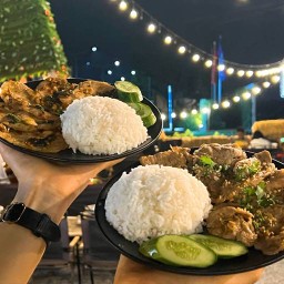 ไม่หมูก็เนื้อ ข้าวหน้าหมู ข้าวหน้าเนื้อ อาหารตามสั่ง บางบัวทอง