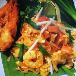 I01-ผัดไทยกุ้งแม่น้ำ