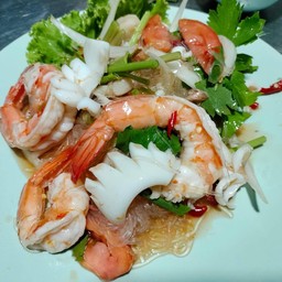 ยำวุ้นเส้นทะเล