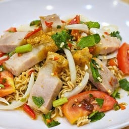 ฟูฟ่องมาม่าแซ่บ.
