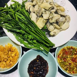 หอยนางรมทรงเครื่อง