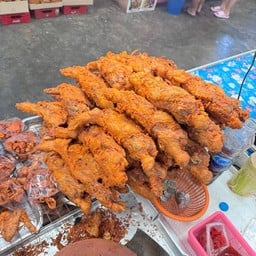 ไก่ทอดหาดใหญ่ เซเว่น ซอย พระแม่การุณย์