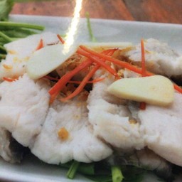 เนื้อปลากระพงลวกจิ้ม