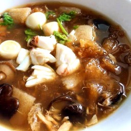 กระเพาะปลาเห็ดหอมเนื้อปูก้อน