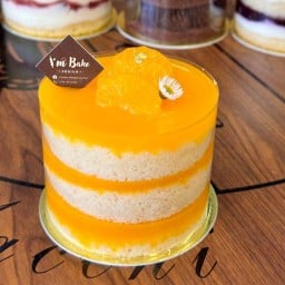 เค้กส้ม ไส้แยมมะม่วงเสาวรส
