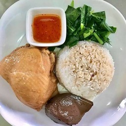 ข้าวไก่ตุ๋น พิเศษ