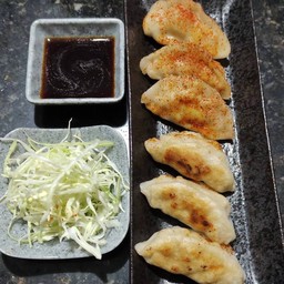 ไส้หมูหม่าล่า 6 ชิ้น