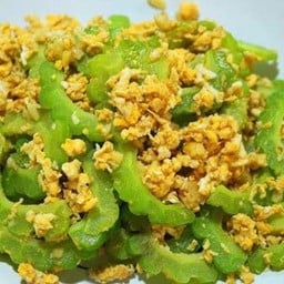 มะระผัดไข่