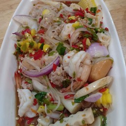 ยำเส้นเล็กรวมมิตร...แซ่บนรกแตก
