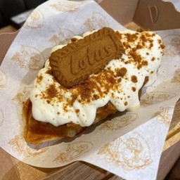 ครอฟเฟิล บัตเตอร์คุกกี้แอนด์ครีม 65 กรัม