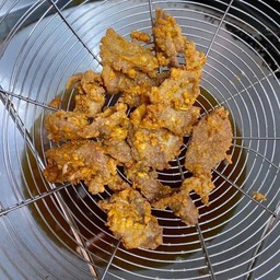 ข้าวหมูกระเทียม(แบบทอด)