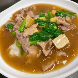 ราดหน้าเส้นใหญ่