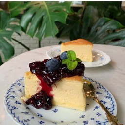 BLUEBERRY CHEESE CAKE