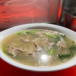 เกาเหลาราดหน้า