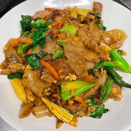 ก๋วยเตี๋ยวผัดซีอิ้ว