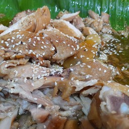 ไก่ต้มน้ำปลา
