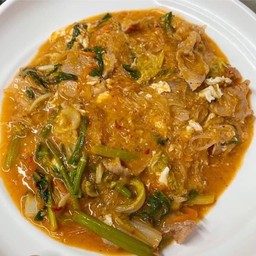 สุกี้แห้ง