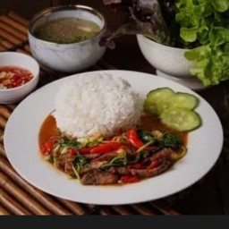 ข้าวกระเพราเนื้อสดบางกอก