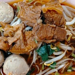 ก๋วยเตี๋ยวแชมป์  เนื้อเปื่อย