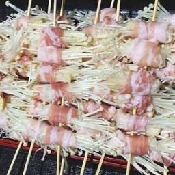 น้องกล้าหมาล้า ตลาก สหกร