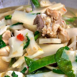 แกงป่าไก่หน่อไม้ดอง