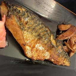 ปลาซาบะย่างซอส