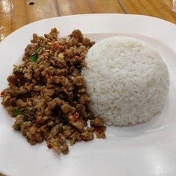 ข้าวกระเพราเนื้อสับ(ไม่รวมไข่ดาว)