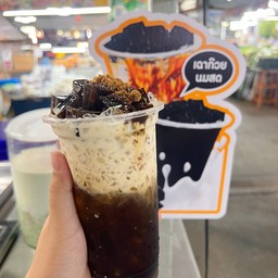 เฉาก๊วยนมสด