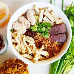 [อร่อยซ่ากับโค้ก] ก๋วยจั๊บญวน ไก่ฉีก +  โค้ก ออริจินัล (กระป๋อง)