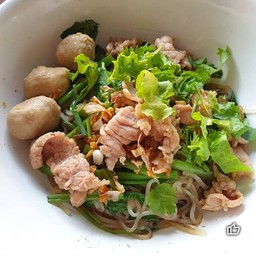 ก๋วยเตี๋ยวเนื้อพิเศษ