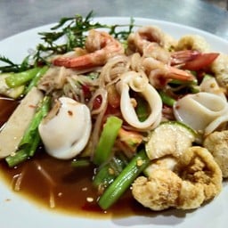 ตำเส้นเล็กทะเลปลาร้า