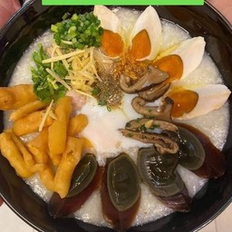 โจ๊กรวมทุกอย่าง+ไข่3พี่น้อง สุดฟิน!!(แถมฟรีปาท่องโก้กรอบ)