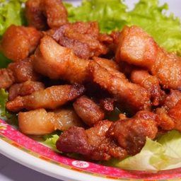หมูสามชั้นทอดน้ำปลา