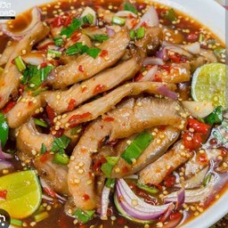 เกาเหลาถาดคอหมูย่างปลาร้า