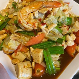ตำเส้นเล็กหมูยอกุ้งสุก