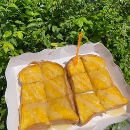 ขนมปังเนย+นม+น้ำตาล(2แผ่น)