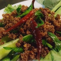 ลาบหมูทอด