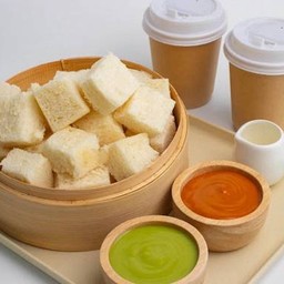 นมร้อน 2 แก้ว + ขนมปังนึ่งสังขยา