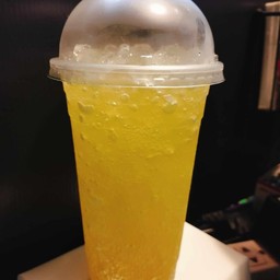 สัปปะรดโซดาเย็น